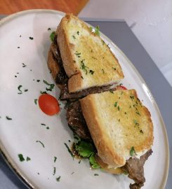 Moya Café